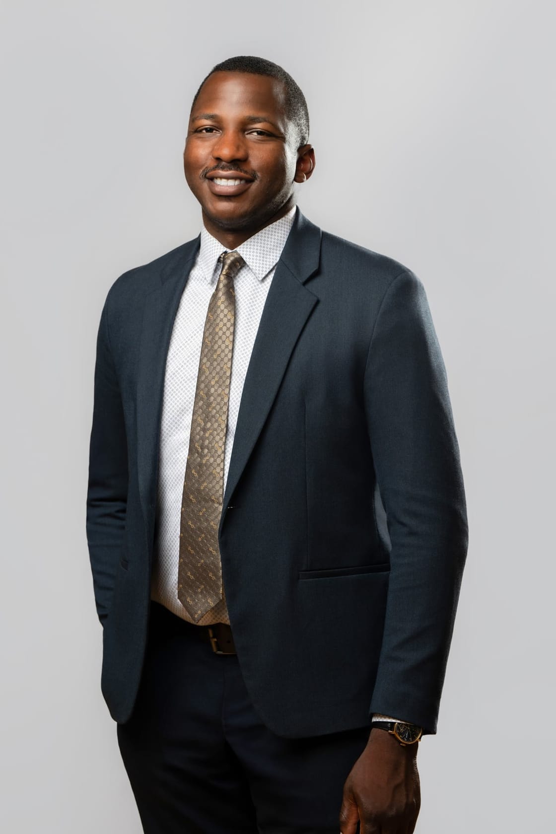 Norman Noulowe, Courtier résidentiel, premiers acheteurs & investissement, RE/MAX Platine